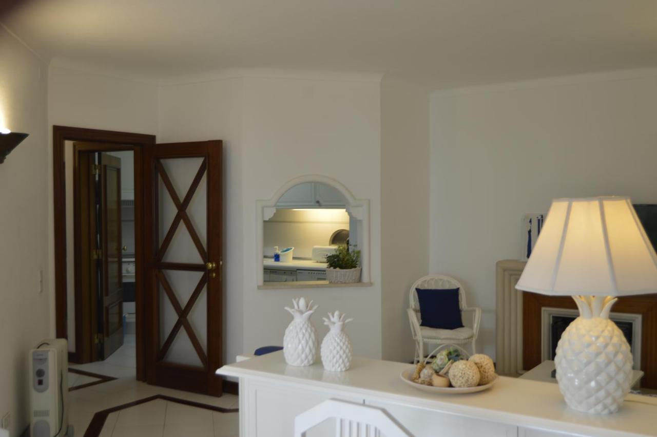 Apartamento Proximo Da Marina Vilamoura C/Piscina E Estacionamento Exterior photo